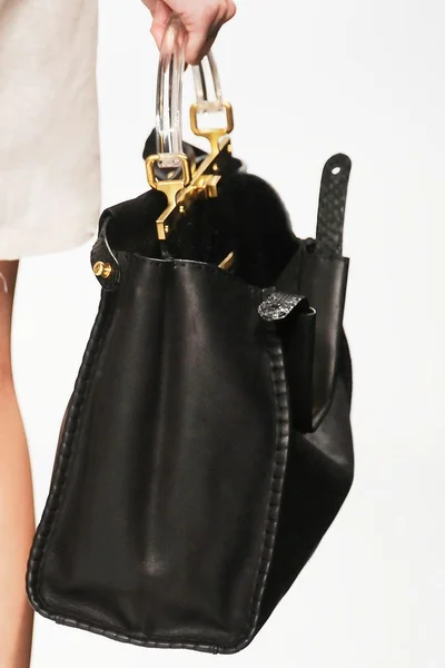 Look 12